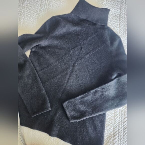 Classiques Etier cashmere turtleneck sweater - Picture 8 of 9